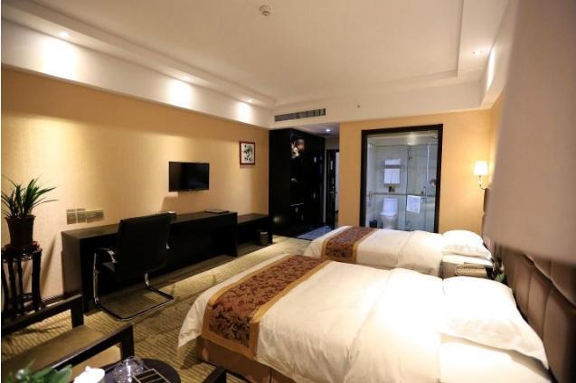Jinan Yue Ming Xuan Hotel Жинан Екстериор снимка