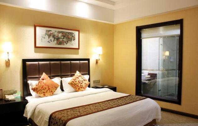 Jinan Yue Ming Xuan Hotel Жинан Екстериор снимка