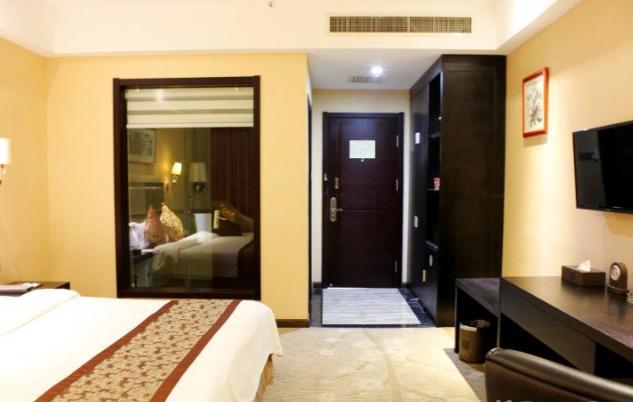 Jinan Yue Ming Xuan Hotel Жинан Екстериор снимка