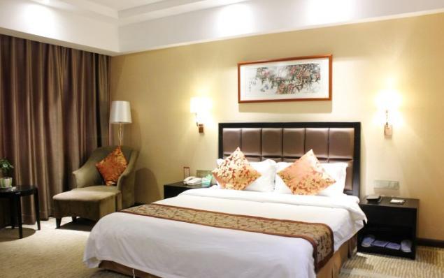 Jinan Yue Ming Xuan Hotel Жинан Екстериор снимка