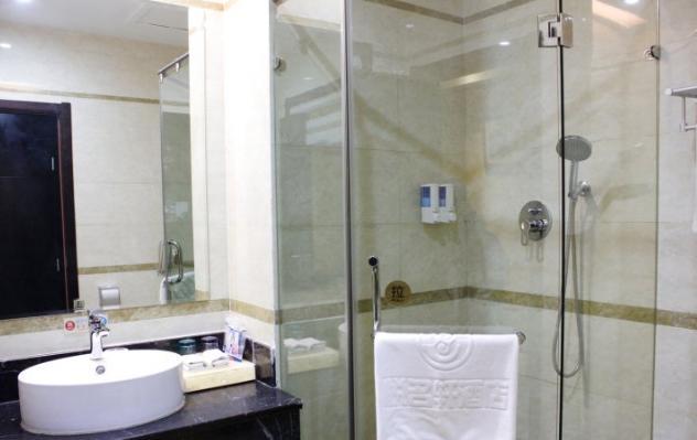 Jinan Yue Ming Xuan Hotel Жинан Екстериор снимка