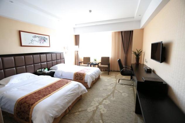 Jinan Yue Ming Xuan Hotel Жинан Екстериор снимка