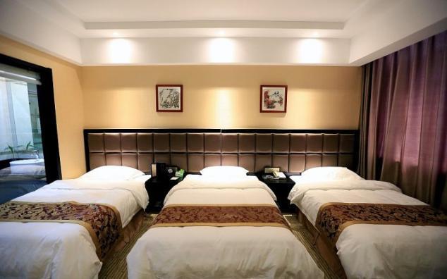 Jinan Yue Ming Xuan Hotel Жинан Екстериор снимка